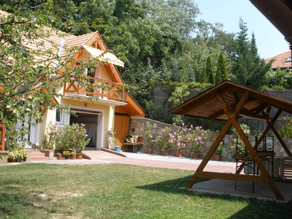 Emilia Apartmanhaz Hévíz Εξωτερικό φωτογραφία